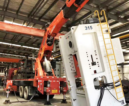 南林乡附近随车吊出租，轻松解决运输难题