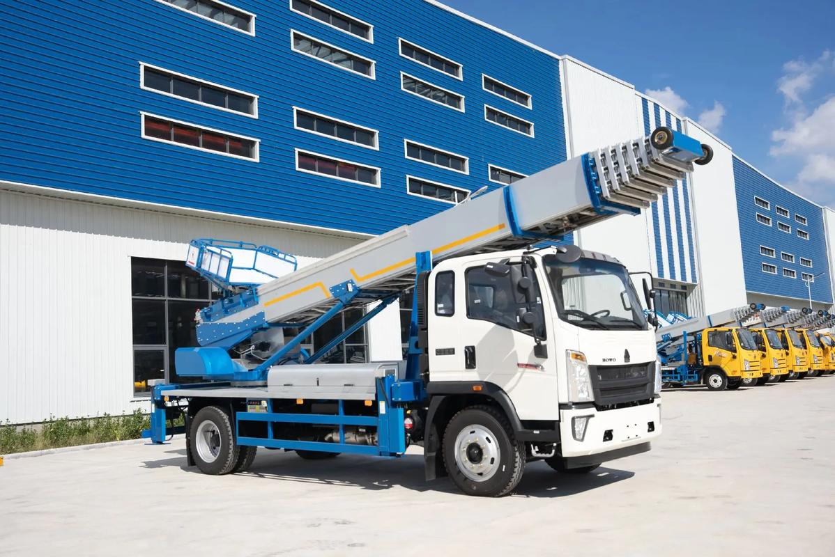 南林乡出租云梯车高空作业车 建筑垃圾搬运